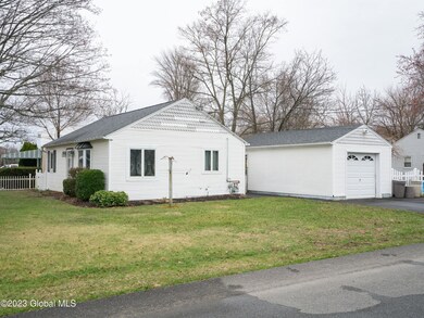1 Kings Ct, Albany, NY 12211 - photo 3