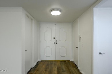 14923 Moorpark St unit 103, Sherman Oaks, CA 91403 - photo 5