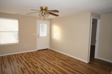 832 Ivy Brush Ct, Columbus, OH 43228 - photo 5