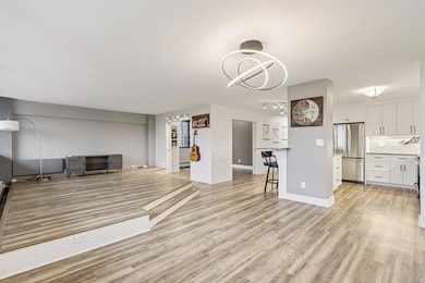 Summit House Condos unit 1D, Milwaukee, WI 53202 - photo 7