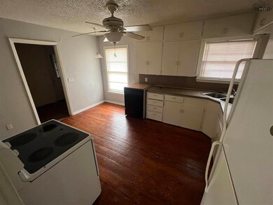 1566 Carol Ln, Wichita Falls, TX 76302 - photo 3