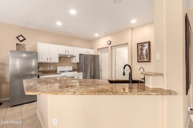 11 - Bloomfield 13001