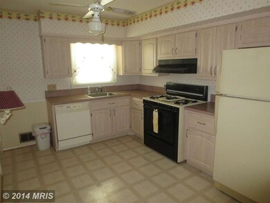 13209 Vandalia Dr, Rockville, MD 20853 - photo 6