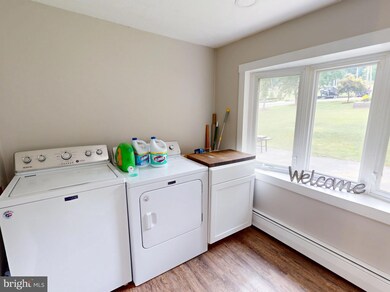 157 Long St, Spring Mills, PA 16875 - photo 4