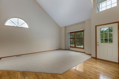 Foyer-Living Room