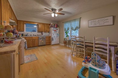 644 Wayland Dr, Forsyth, MO 65653 - photo 4