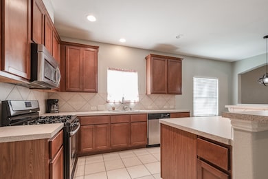 4527 Knights Ct, Baytown, TX 77521 - photo 6