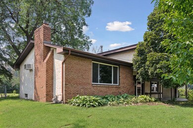 3201 Thurber Rd, Minneapolis, MN 55429 - photo 2