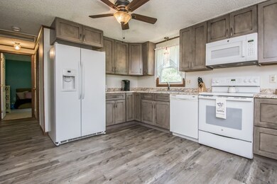 5 Buffum Rd, Charlton, MA 01507 - photo 2