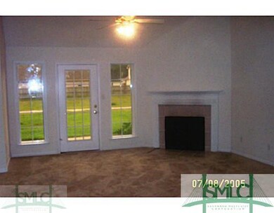 Den/Family/Great Room. Wood burning Fire Place