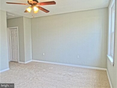 401 Holly Rd, Lansdowne, PA 19050 - photo 4