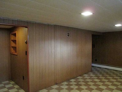 27 Wellington Ave, Warwick, RI 02886 - photo 4