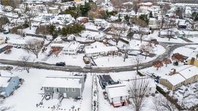 19 Leawood Dr, Cranston, RI 02920 - photo 3