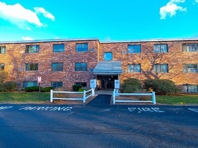 Milliken Hills Condominiums unit 13, Franklin, MA 02038 - photo 7