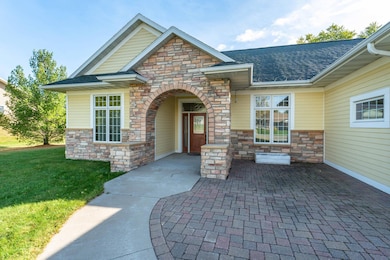 825 5th St SE, Pelican Rapids, MN 56572 - photo 2