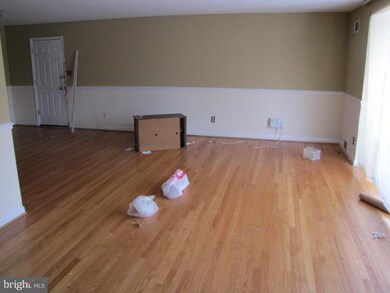 2805 Birkle Ln, District Heights, MD 20747 - photo 3