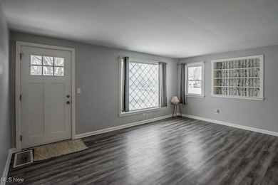 3744 Edgefield Ave NW, Canton, OH 44709 - photo 2