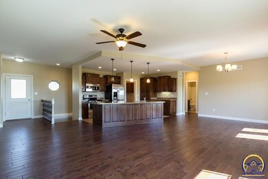 8501 SW 30th St, Topeka, KS 66614 - photo 3