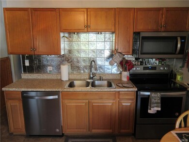 616 E Locust St, Bethlehem, PA 18018 - photo 6