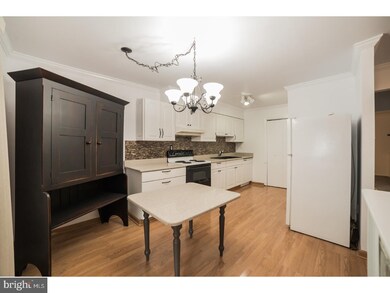 130 Thomas Dr, Telford, PA 18969 - photo 4