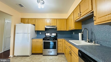 311 Andover Place, Trenton, NJ 08691 - photo 5