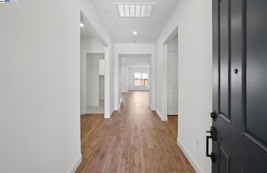 1137 Bradbury Dr, Discovery Bay, CA 94505 - photo 2