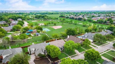 312 Shady Timbers Ln, Murphy, TX 75094 - photo 2