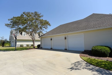 3600 Thompson Pond Rd, Tarrytown, GA 30470 - photo 4