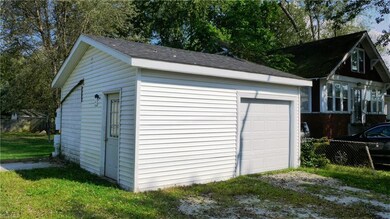 418 W Main St, Geneva, OH 44041 - photo 7