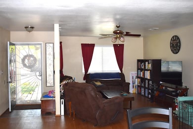 Entry, Living