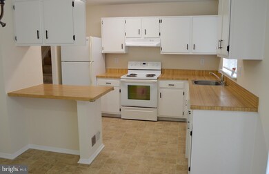 1523 Andover Ln, Frederick, MD 21702 - photo 3