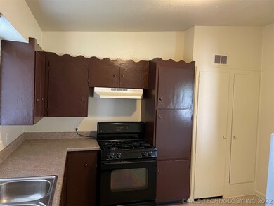 255 E 54th Place N, Tulsa, OK 74126 - photo 6