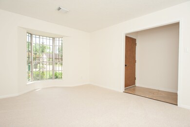 9951 Kirkdale Dr, Houston, TX 77089 - photo 6