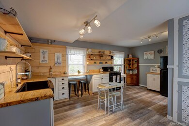 75 Orange St, Port Jervis, NY 12771 - photo 6