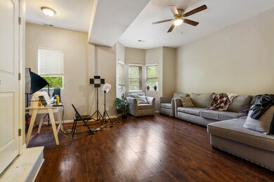 4608 S Evans Ave, Chicago, IL 60653 - photo 2