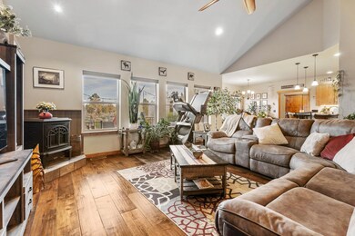 28-Living Room