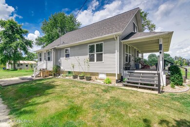 121 Park St, New Bloomfield, MO 65063 - photo 6