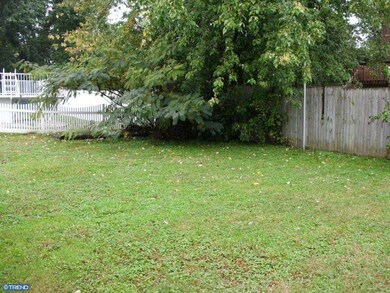 7 Roberts St, Claymont, DE 19703 - photo 2