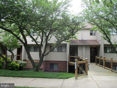 2147 Old Landing Way unit 14-5, Woodbridge, VA 22191 - photo 2