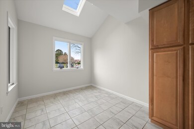 11 B Queen Elizabeth Ct, Chester, MD 21619 - photo 7