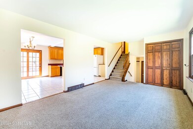 56 Laura Dr, Latham, NY 12110 - photo 7