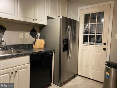 6817 Pepper St, Capitol Heights, MD 20743 - photo 6