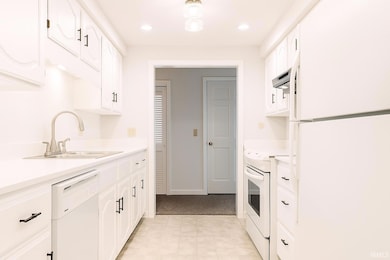 6718 Newburgh Rd, Evansville, IN 47715 - photo 3