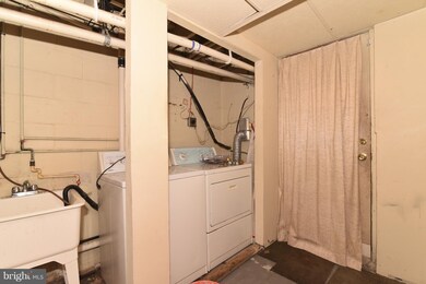 938 N Franklintown Rd, Baltimore, MD 21216 - photo 3