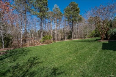 Ultra-private fully fenced level back yard, surrou