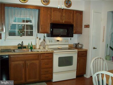 9 Dalton Ct, Mount Laurel, NJ 08054 - photo 2