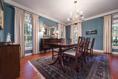 Formal Dining