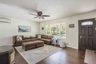 210 Branstetter Ln, Redding, CA 96001 - photo 6