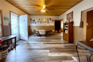 2335 E Walnut St, Des Moines, IA 50317 - photo 6