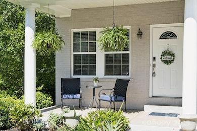 524 Buttercup Way, Fort Mill, SC 29715 - photo 2